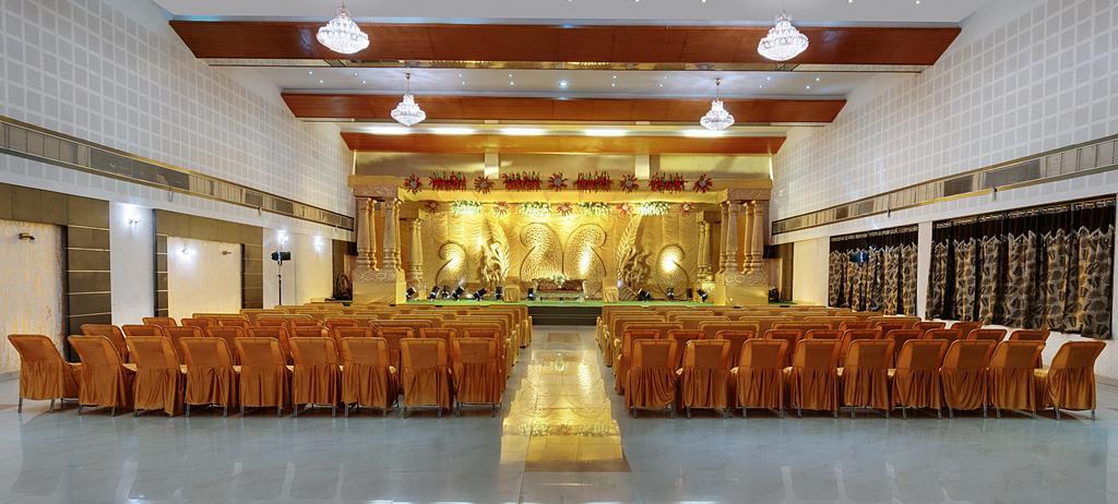Hotel Balaji Central Ratlām エクステリア 写真
