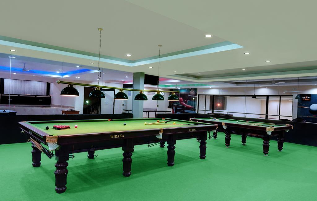Hotel Balaji Central Ratlām エクステリア 写真