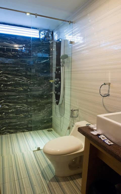 Hotel Balaji Central Ratlām エクステリア 写真